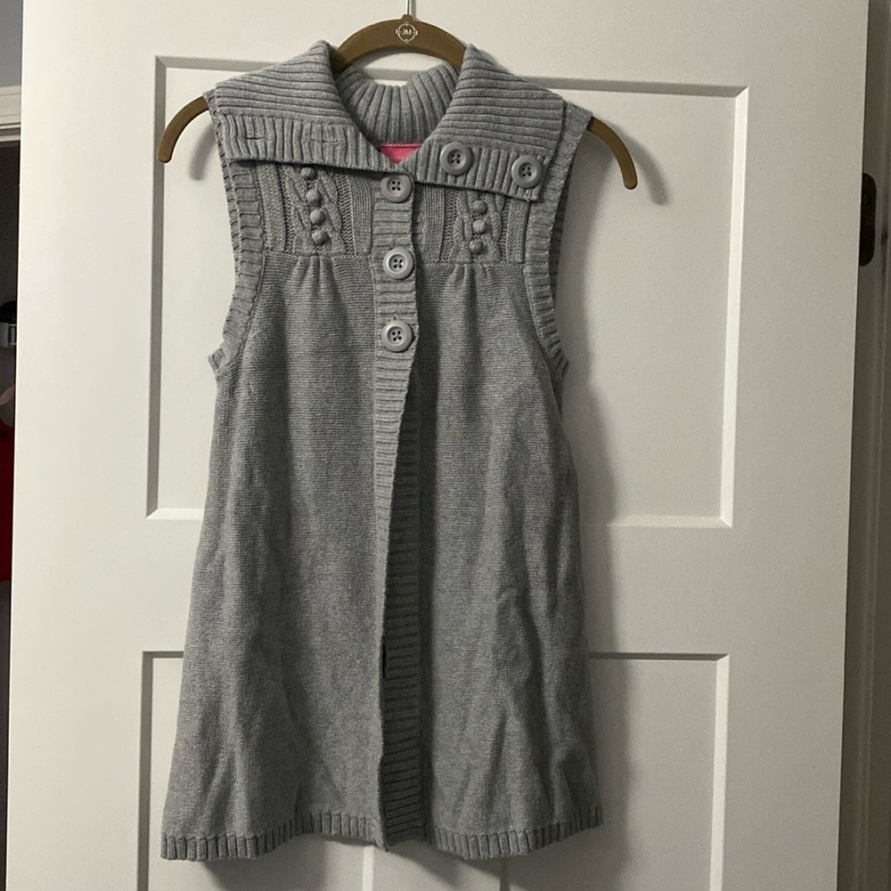 J. Khaki girls sweater vest size: Large